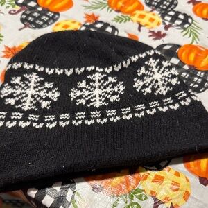 Black and White Snowflake Beanie